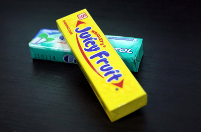 жвачка на 2. реклама жвачки. жвачка турбо. жвачка на 2. жвачка в упаковке.